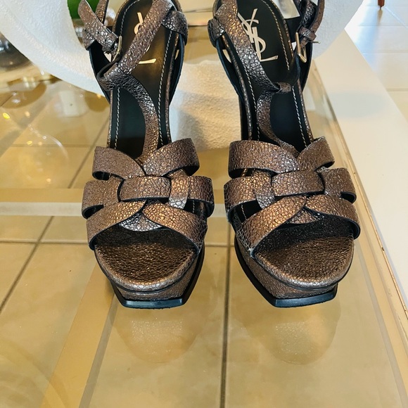 Saint Laurent (Tribute) - Picture 2 of 4